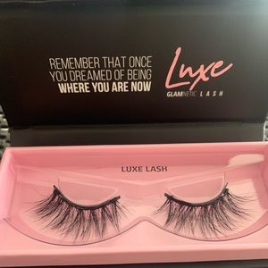 Glamnetic Luxe Eyelashes - never worn